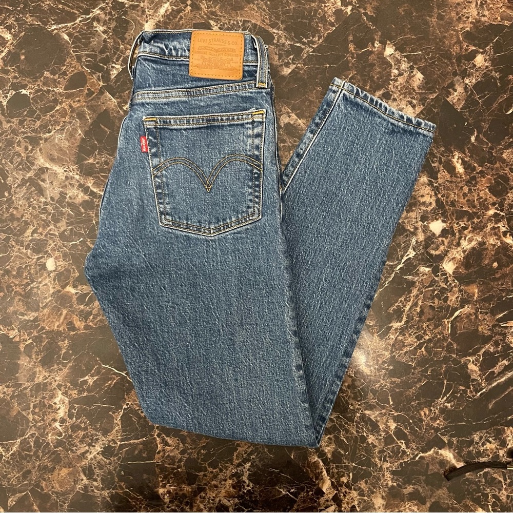 Levi's® Premium
WEDGIE STRAIGHT FIT WOMEN'S JEANS